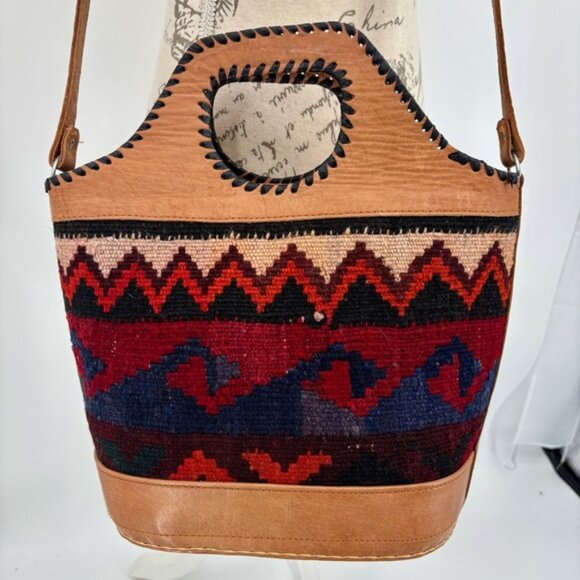 AztecInspired Handbag with Leather and Woven Textile Design - Picture 5 of 13